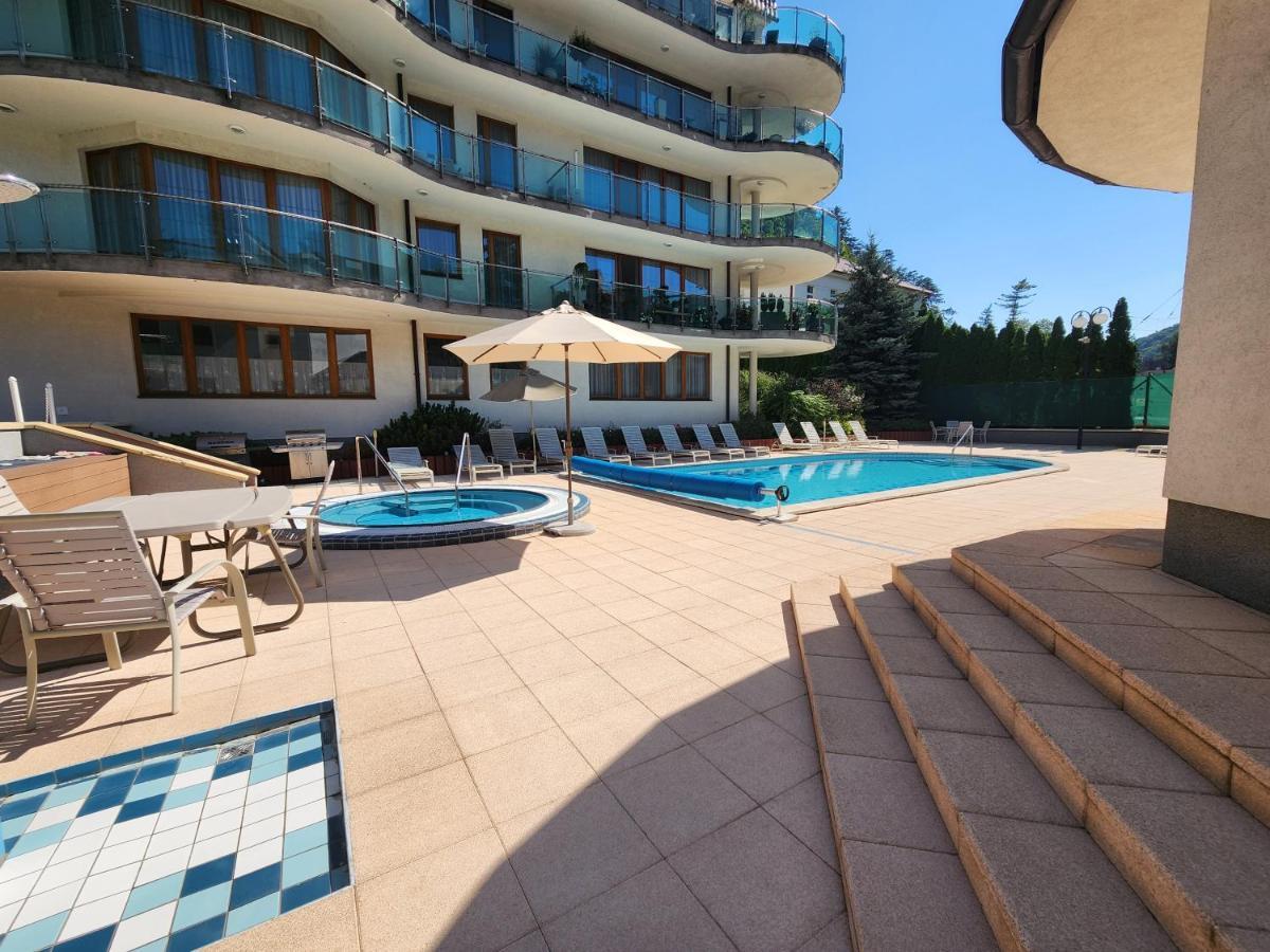 Kristoff Plaza Trencianske Teplice Apartment Trencin Exterior photo